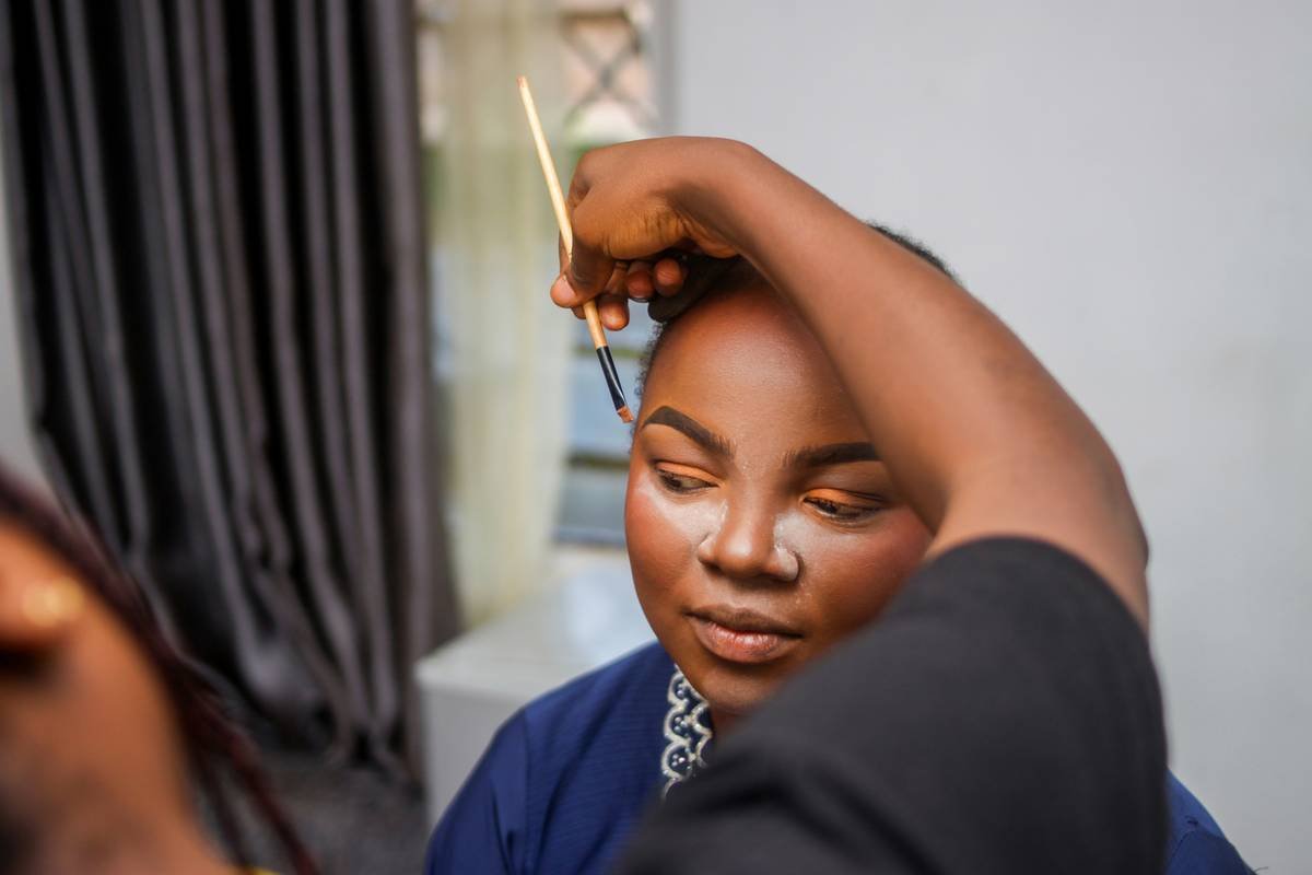 The Ultimate Guide to Precision Brow Gel: Hold, Shape, and Define Like a Pro