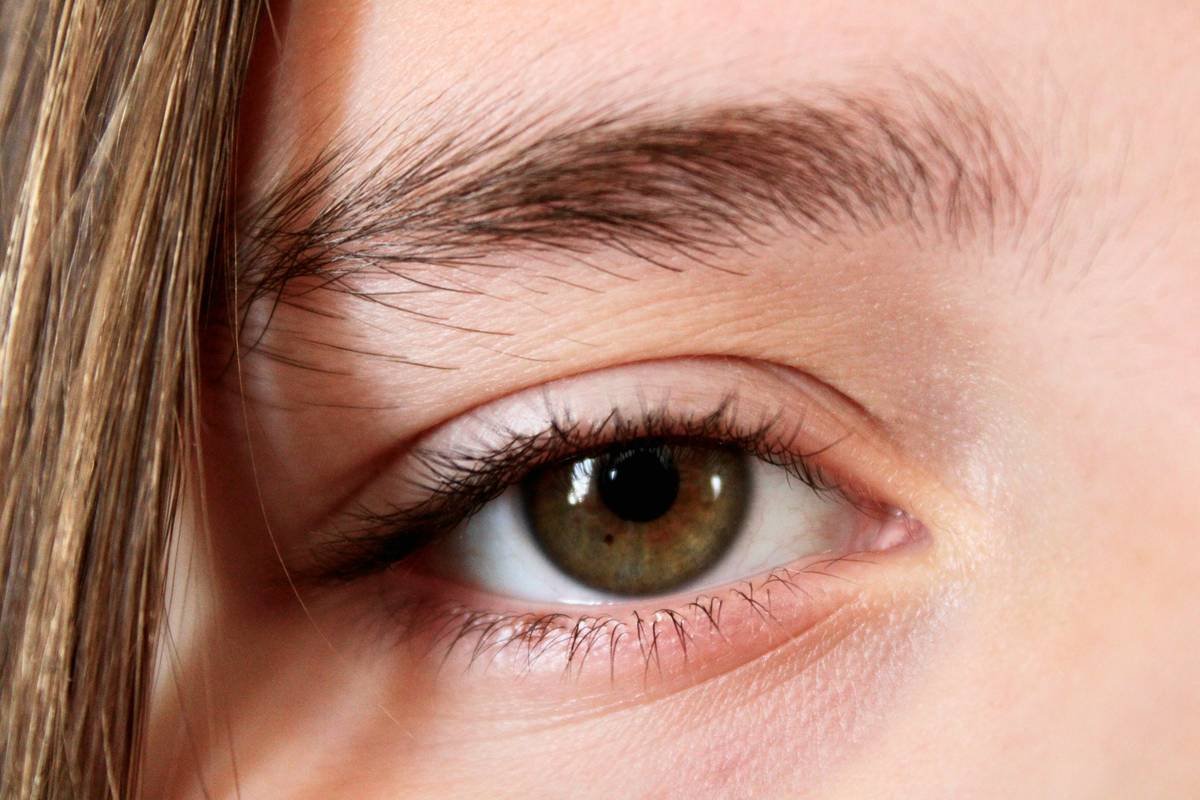 The Ultimate Guide to Brow Defining Gel: Sculpt, Set, and Slay All Day